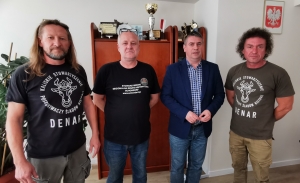 obrazek w{{yte niezwykłych gości!  wiecej