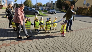 obrazek ewoi~oy Żłobek otrzymał kamizelki odblaskowe!  wiecej
