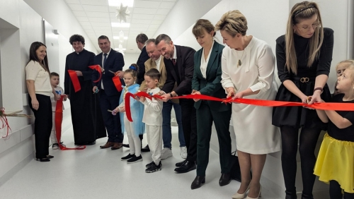 obrazek ussowenie na przedszkolaka i uroczyste otwarcie nowych przedszkolnych oddziałów w Rajsku wiecej